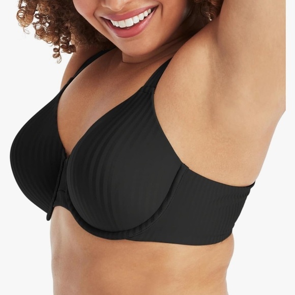 NWT Playtex Secrets Underwire Bra , All-Over Smoothing, Full-Coverage T-Shirt - Picture 2 of 9